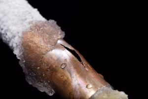winter-plumbing-frozen-pipe-1024×683